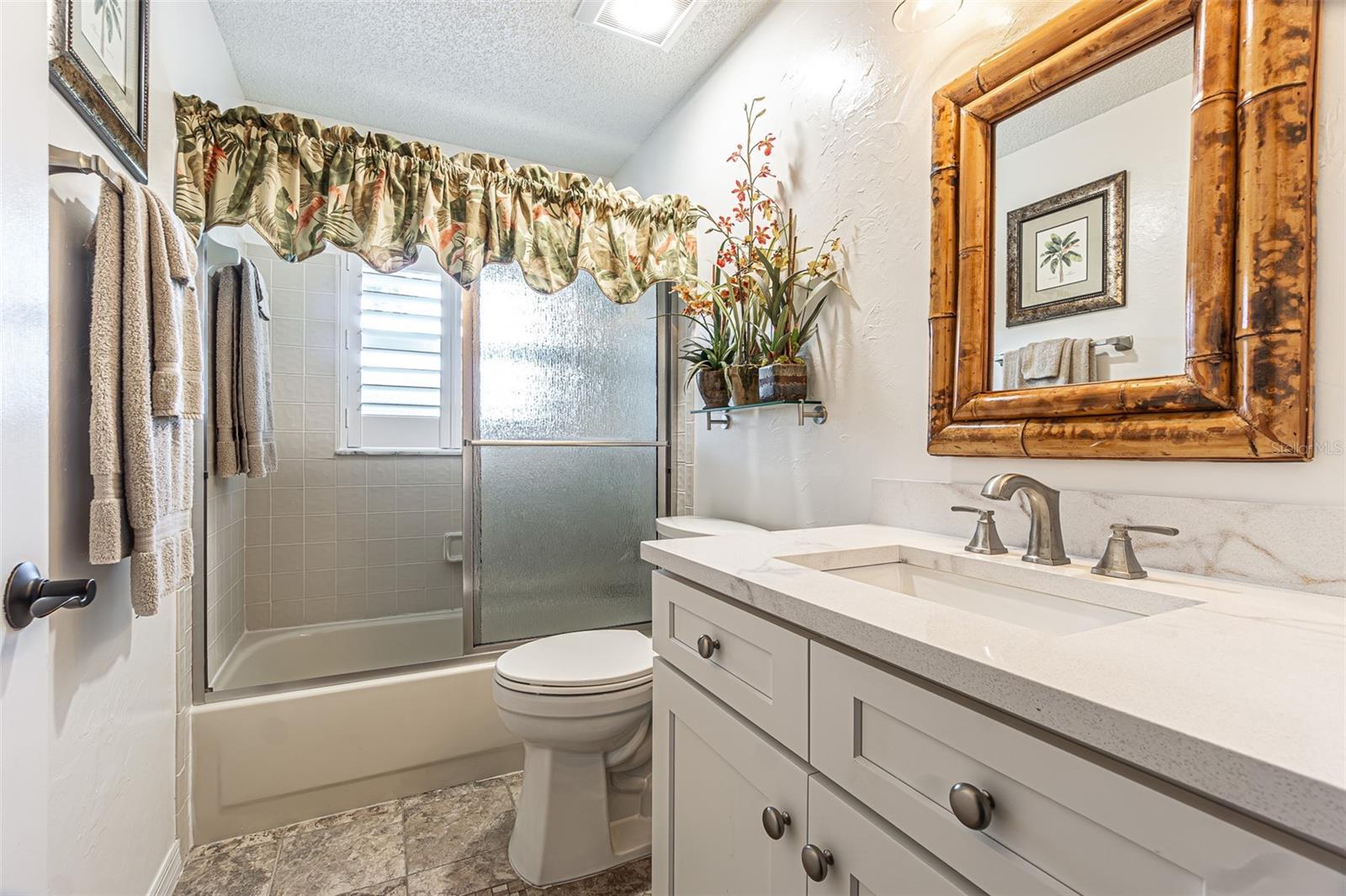 Image 28 of 61 For 6132 Silver Oaks Drive