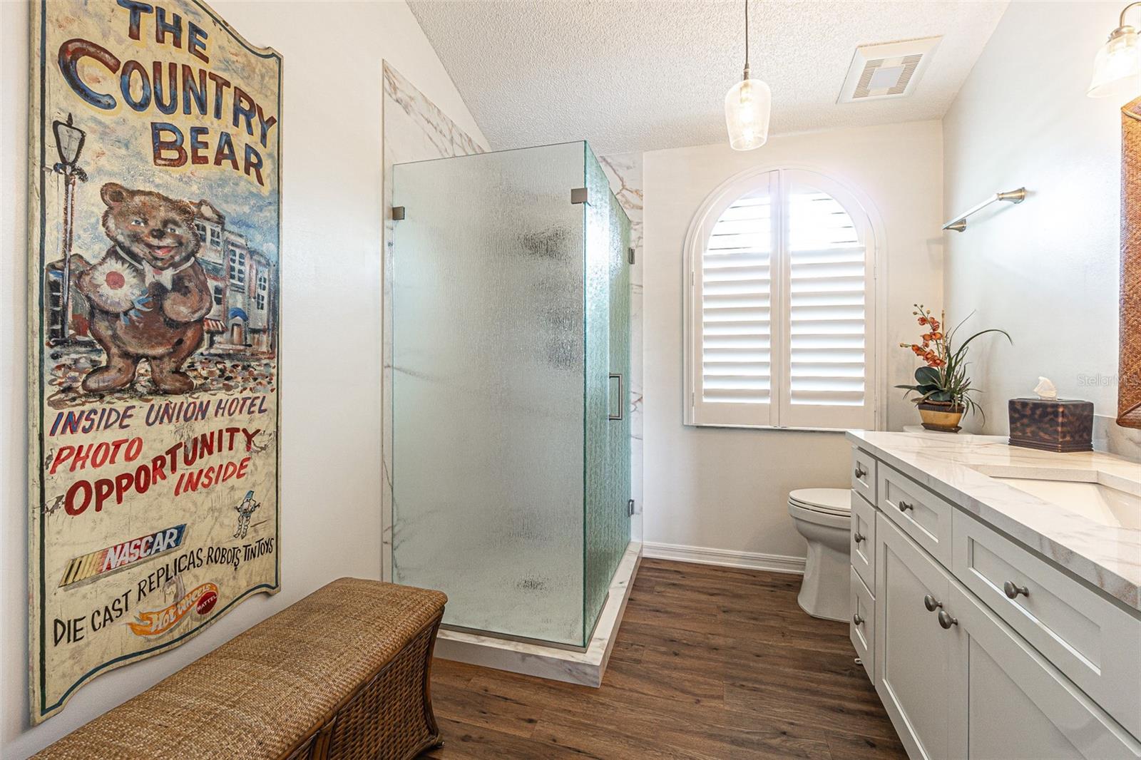 Image 32 of 61 For 6132 Silver Oaks Drive