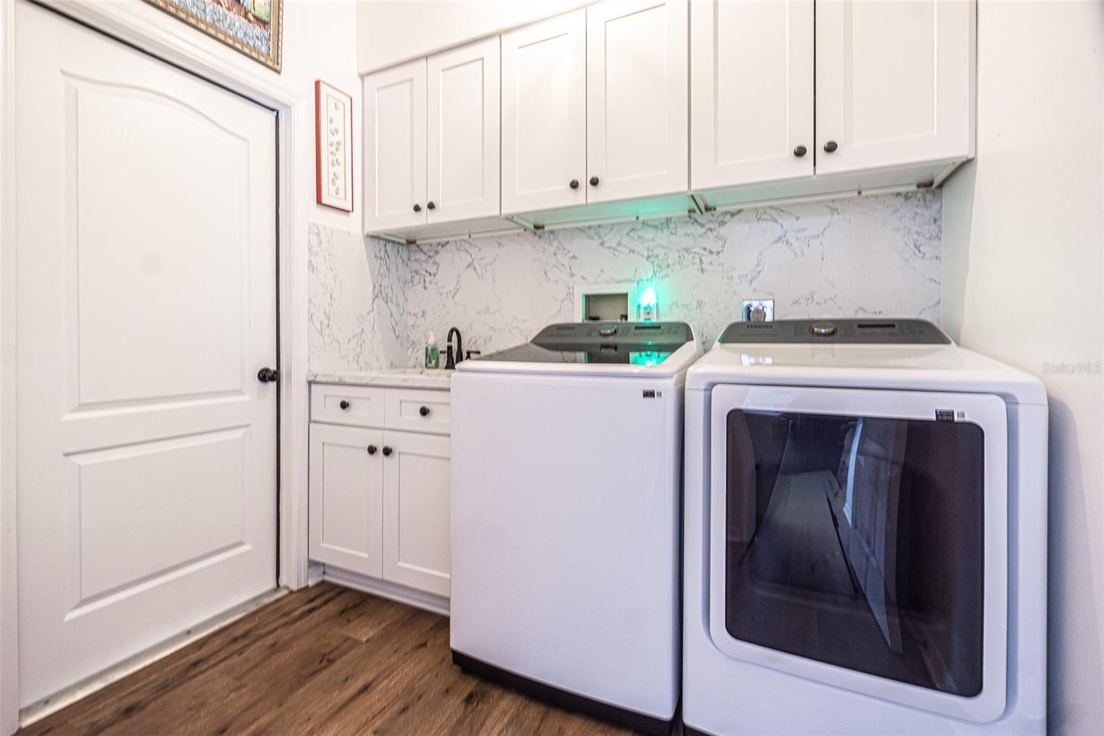 Image 40 of 61 For 6132 Silver Oaks Drive