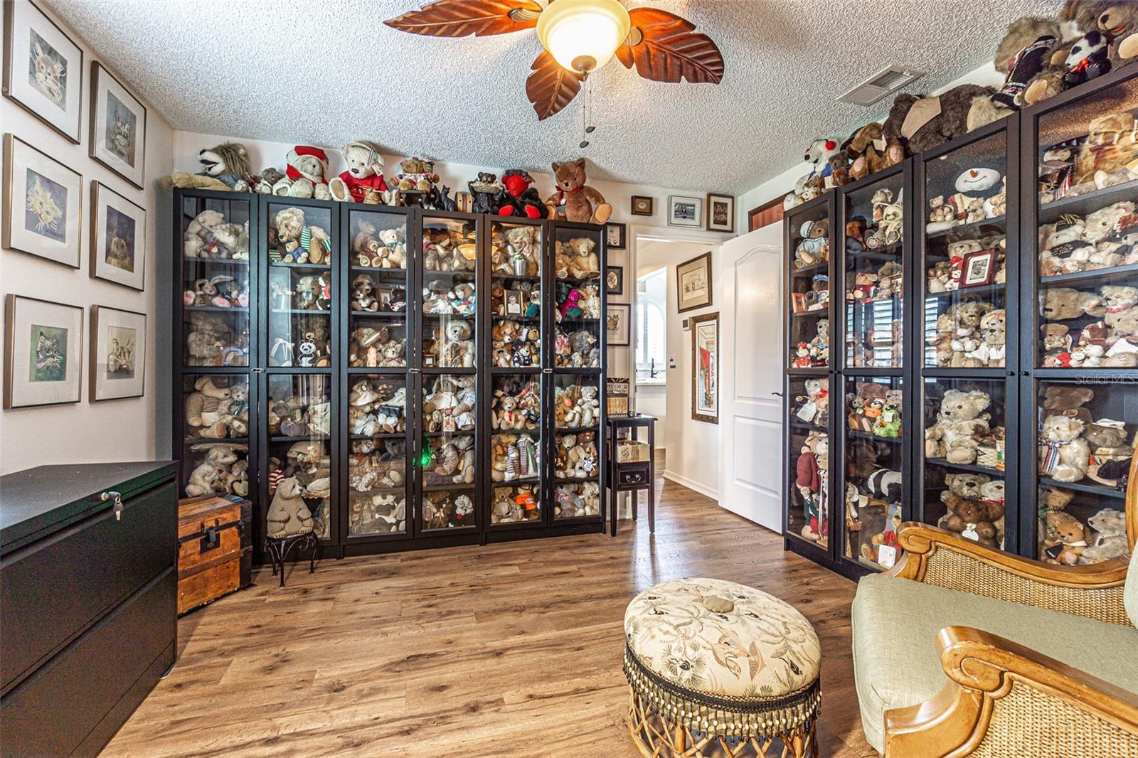 Image 41 of 61 For 6132 Silver Oaks Drive