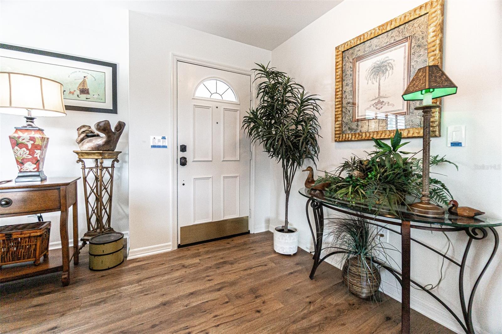 Image 8 of 61 For 6132 Silver Oaks Drive