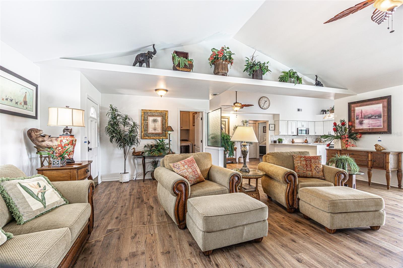 Image 9 of 61 For 6132 Silver Oaks Drive