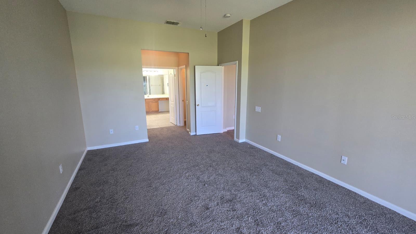 Image 17 of 21 For 25837 Risen Star Drive