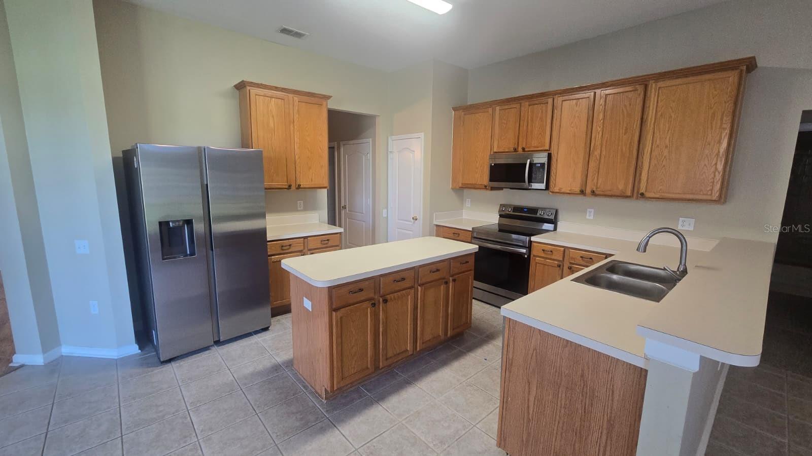 Image 7 of 21 For 25837 Risen Star Drive