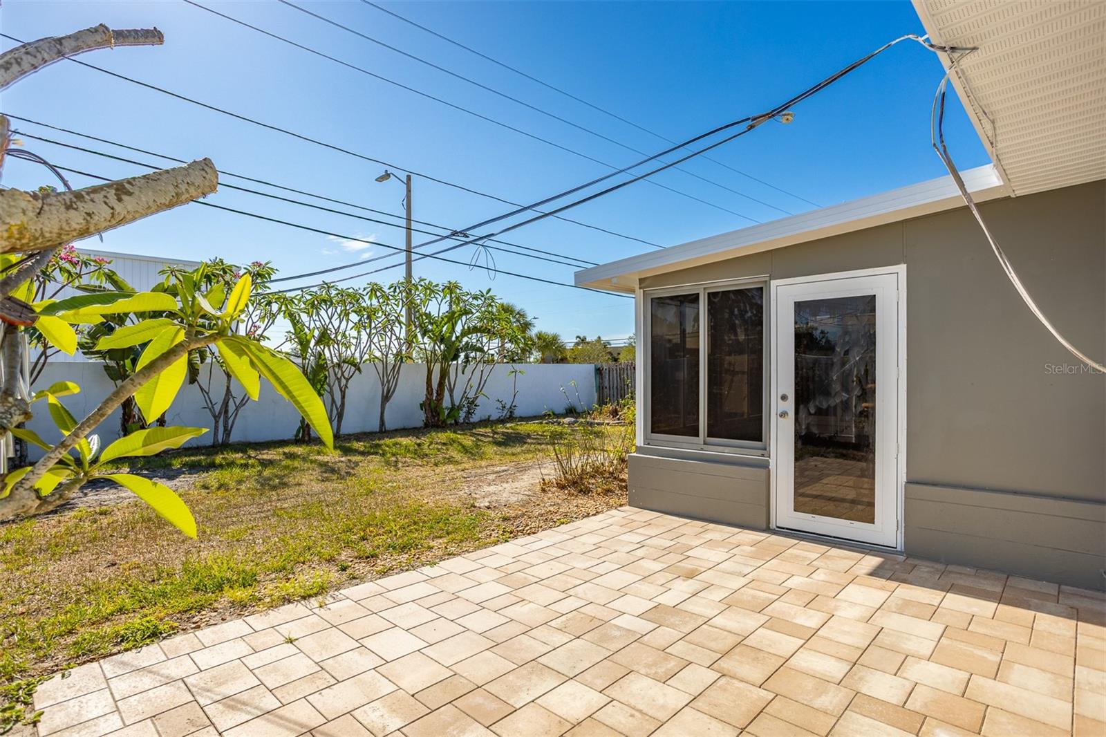 Image 20 of 25 For 9317 Crestview Street