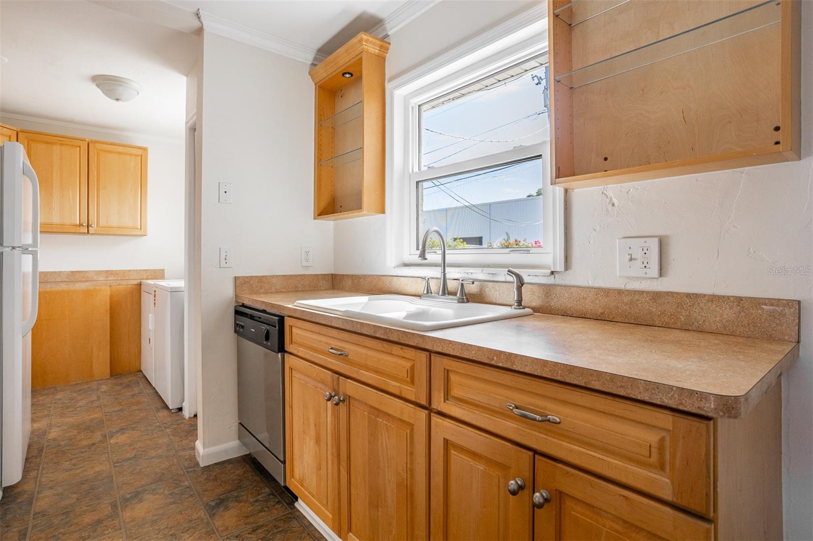 Image 9 of 25 For 9317 Crestview Street