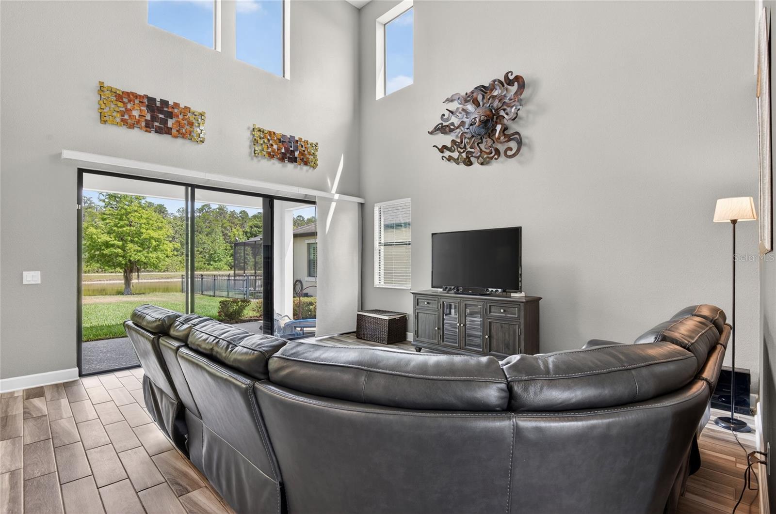 Image 14 of 71 For 2892 Riders Pass