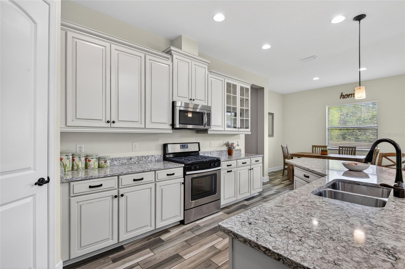 Image 17 of 71 For 2892 Riders Pass