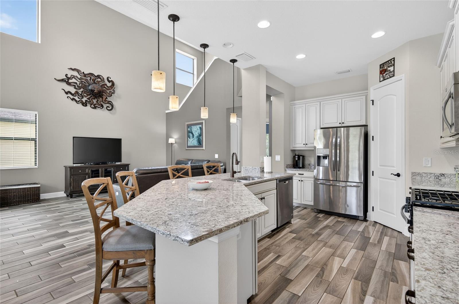 Image 19 of 71 For 2892 Riders Pass