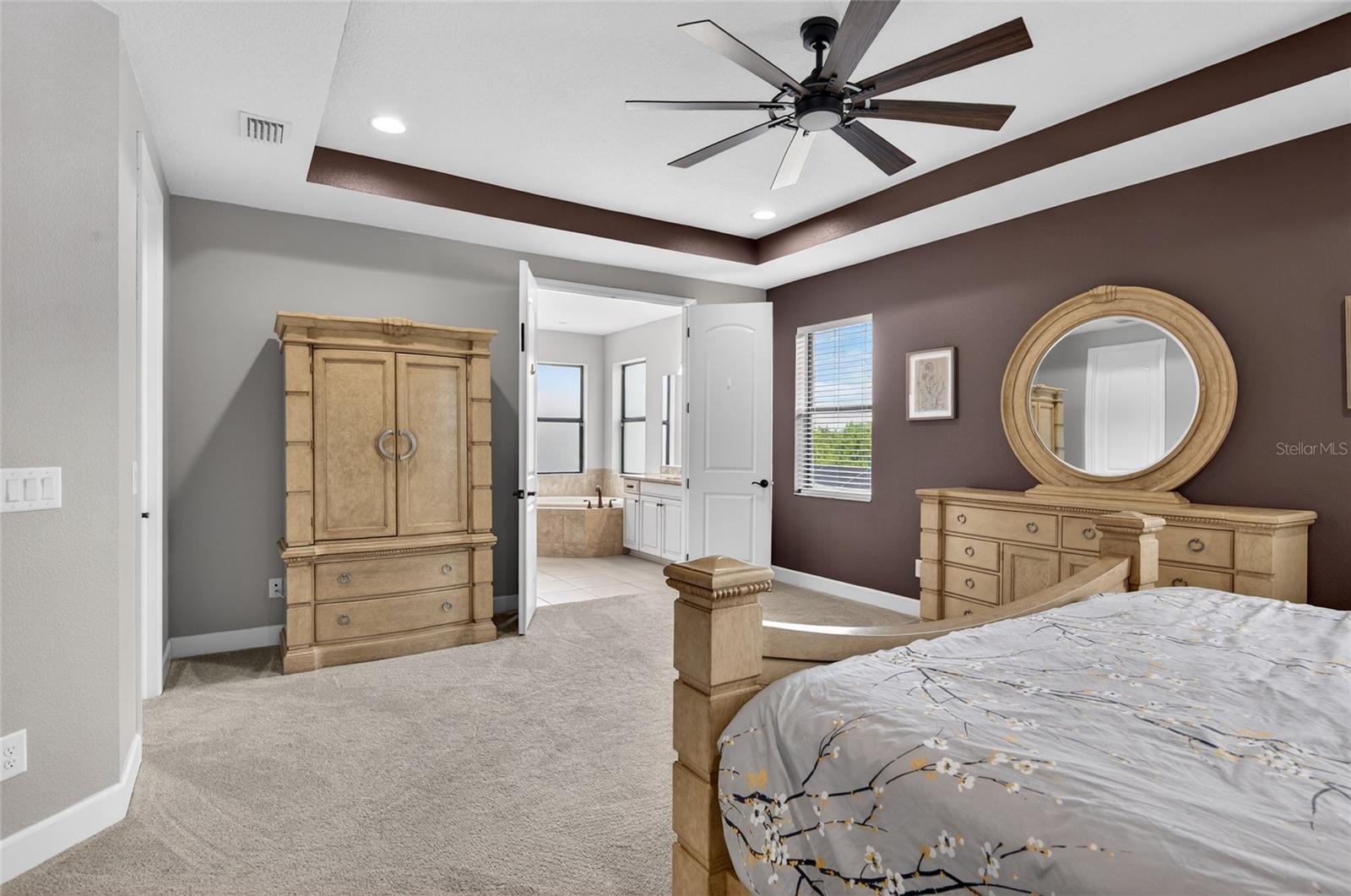 Image 32 of 71 For 2892 Riders Pass