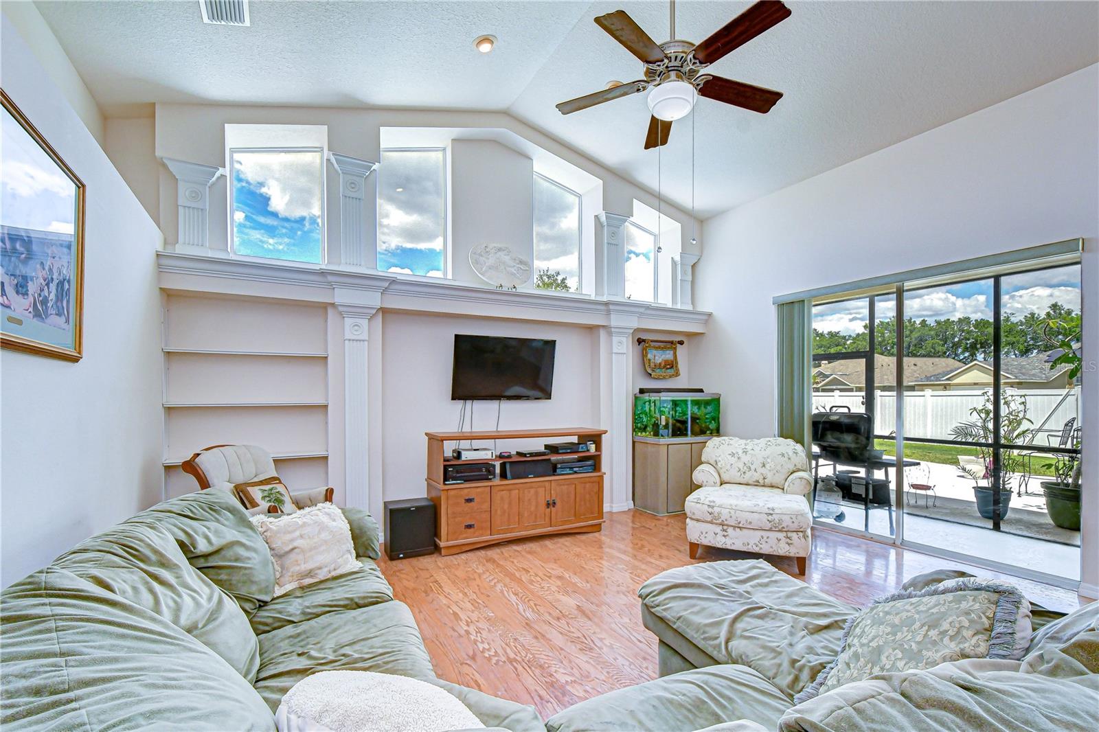 Image 16 of 40 For 2833 Mossy Timber Trail