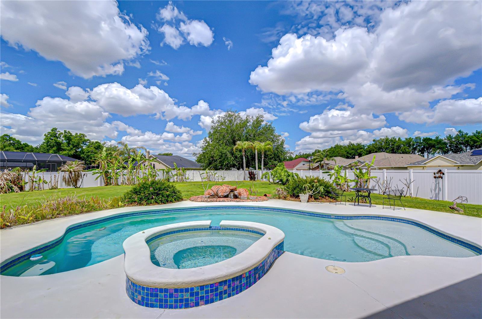 Image 31 of 40 For 2833 Mossy Timber Trail