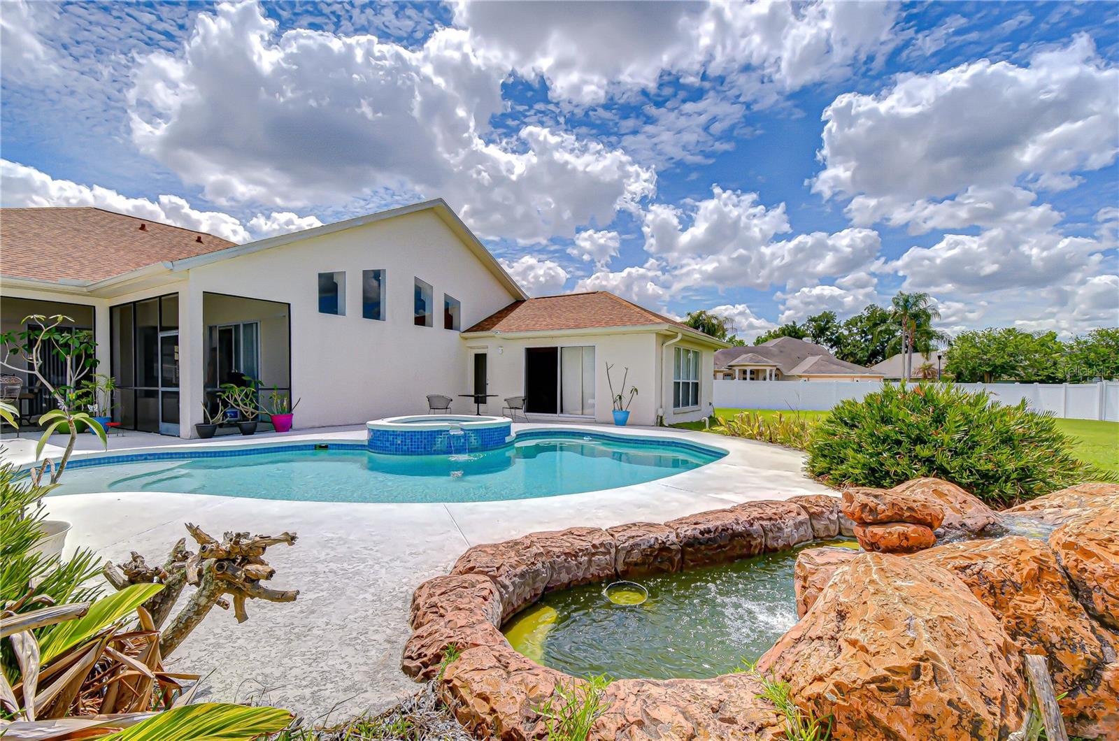 Image 32 of 40 For 2833 Mossy Timber Trail