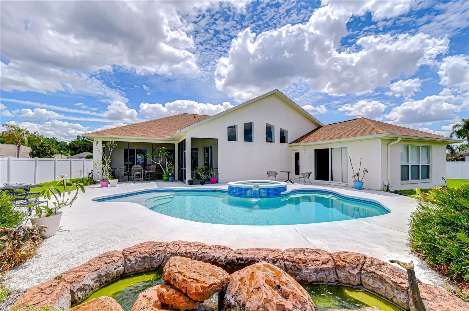 Image 33 of 40 For 2833 Mossy Timber Trail