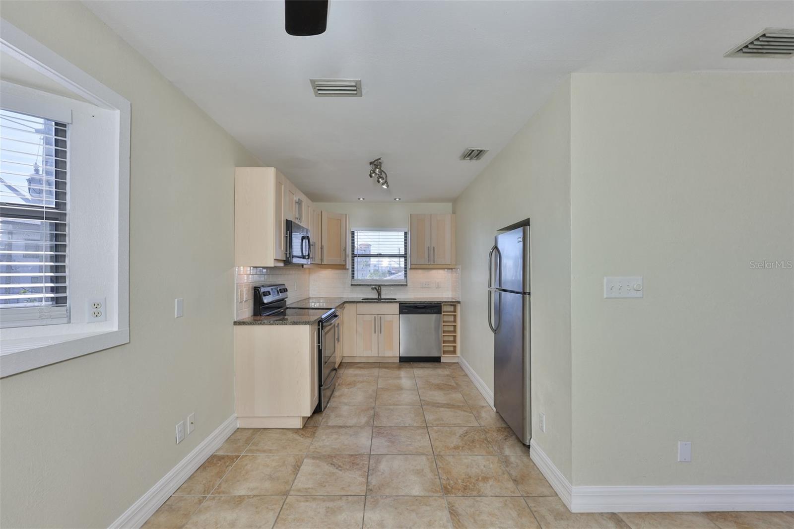 Image 12 of 41 For 10220 Gulf Boulevard 1