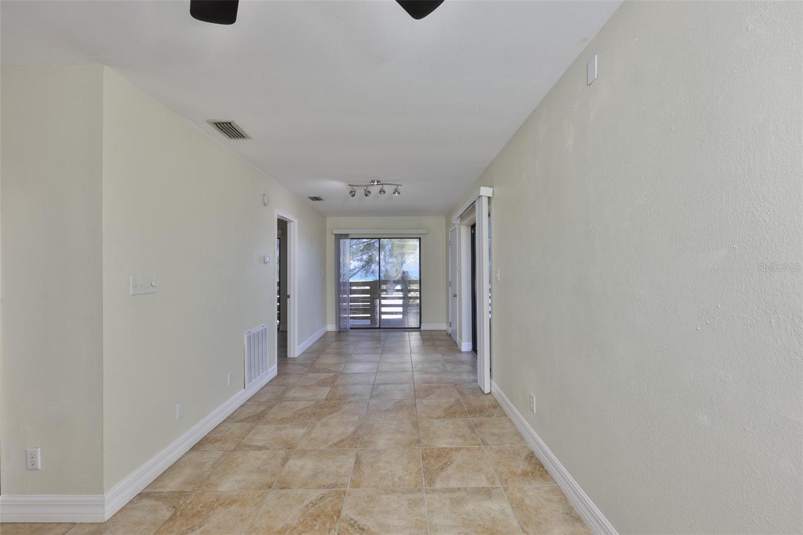 Image 16 of 41 For 10220 Gulf Boulevard 1
