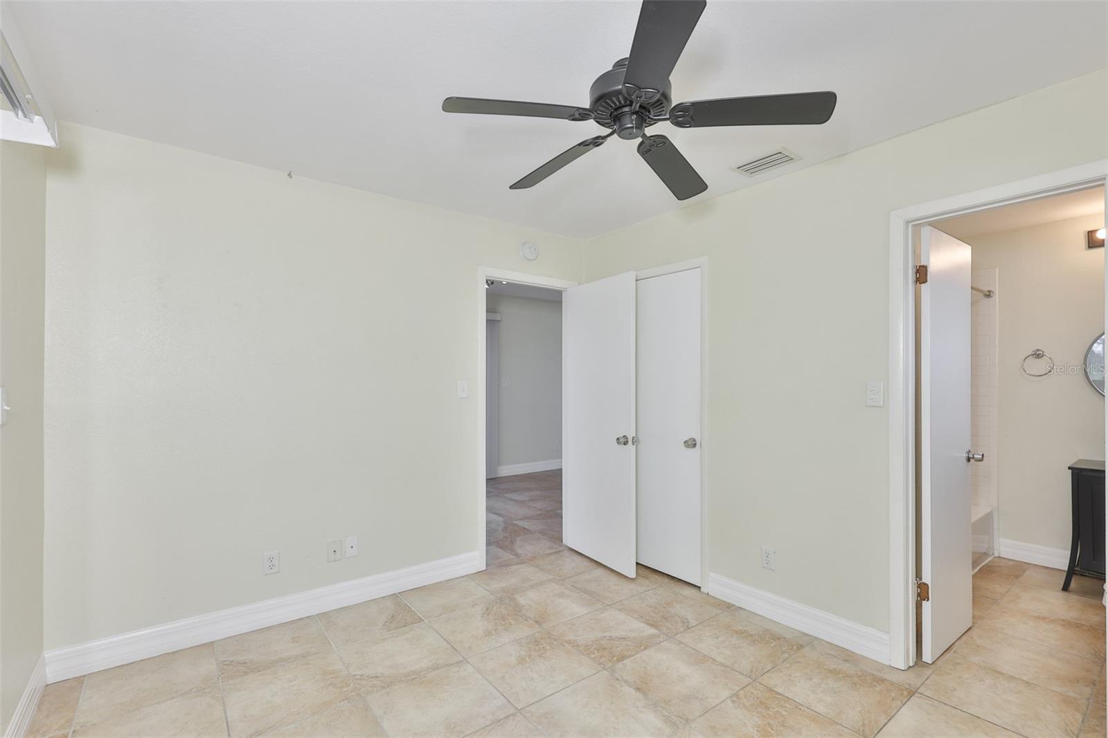 Image 21 of 41 For 10220 Gulf Boulevard 1