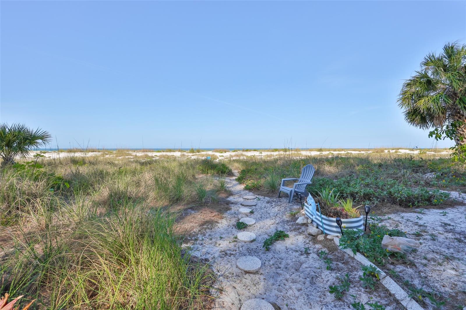 Image 27 of 41 For 10220 Gulf Boulevard 1