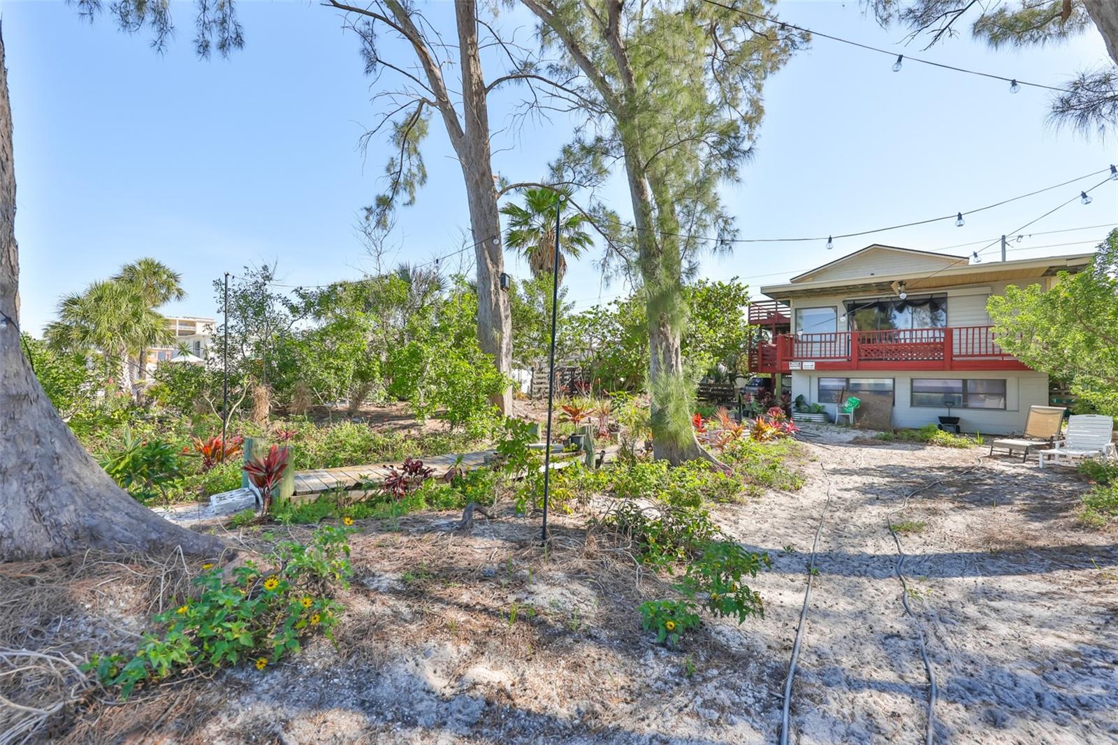 Image 3 of 41 For 10220 Gulf Boulevard 1