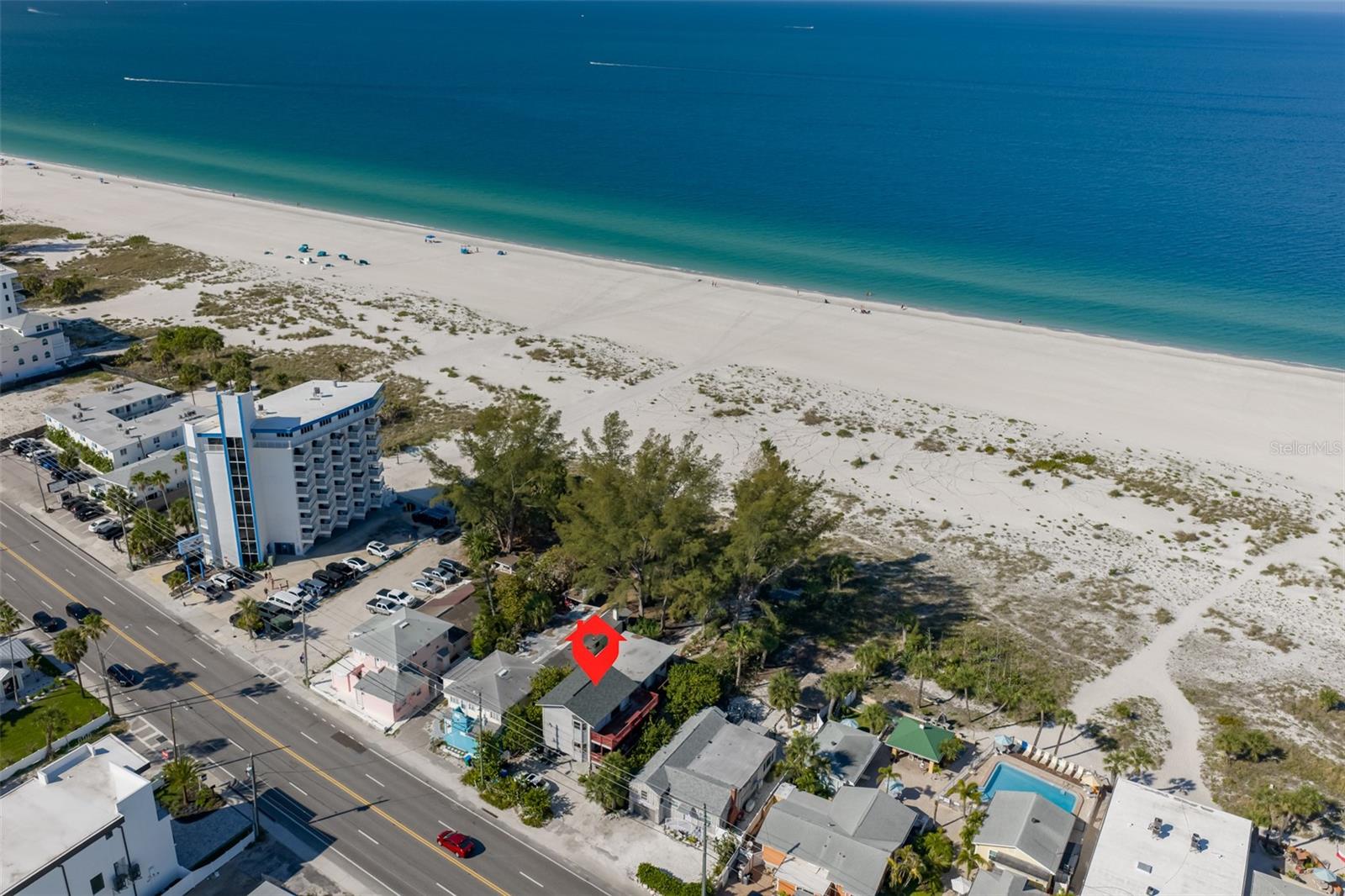 Image 33 of 41 For 10220 Gulf Boulevard 1