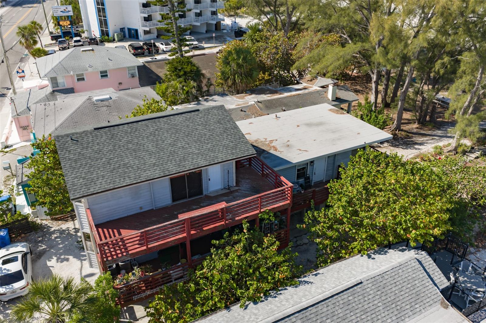 Image 38 of 41 For 10220 Gulf Boulevard 1