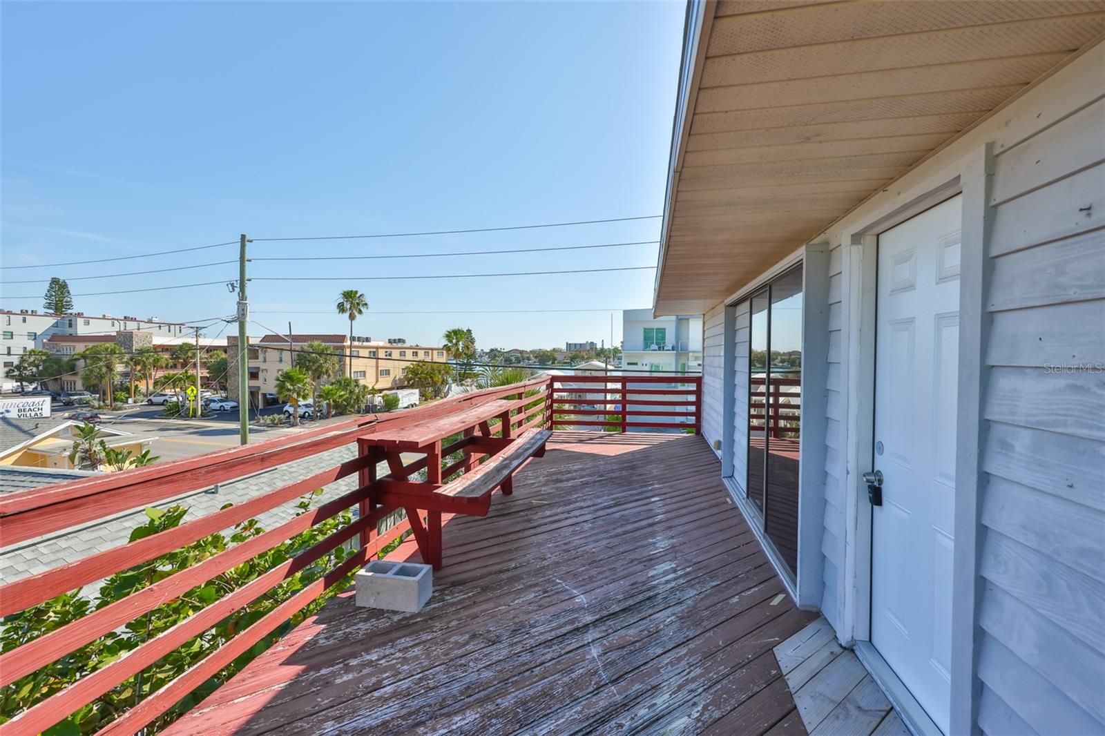 Image 5 of 41 For 10220 Gulf Boulevard 1