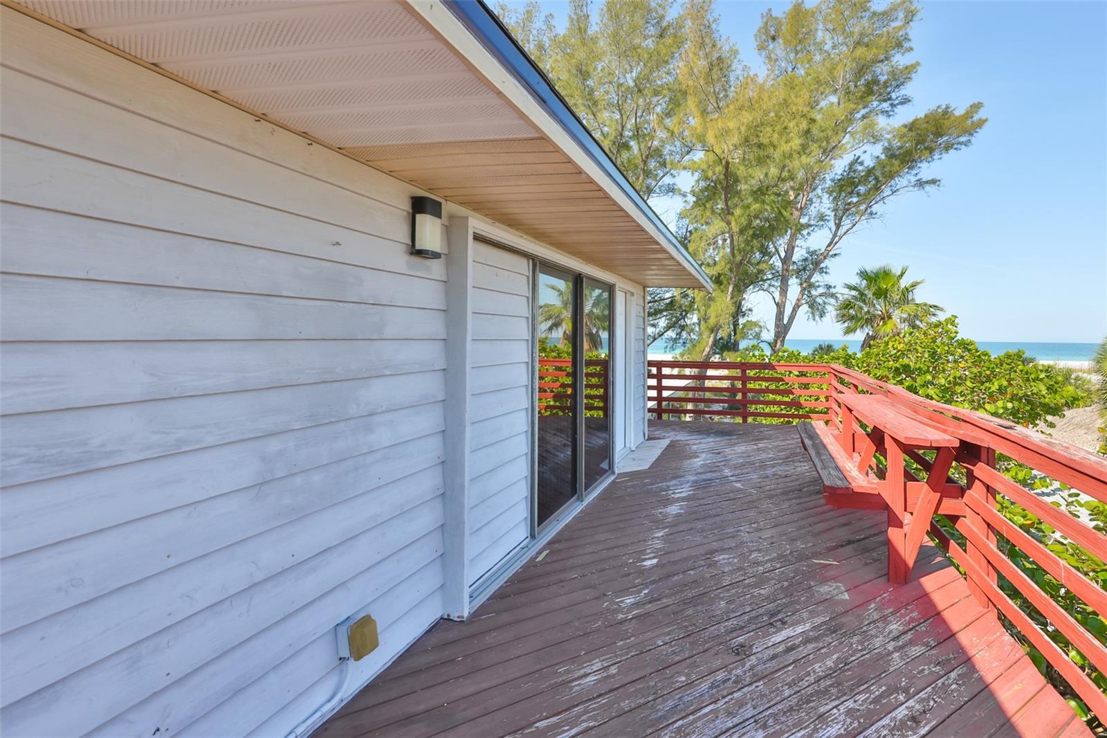Image 6 of 41 For 10220 Gulf Boulevard 1
