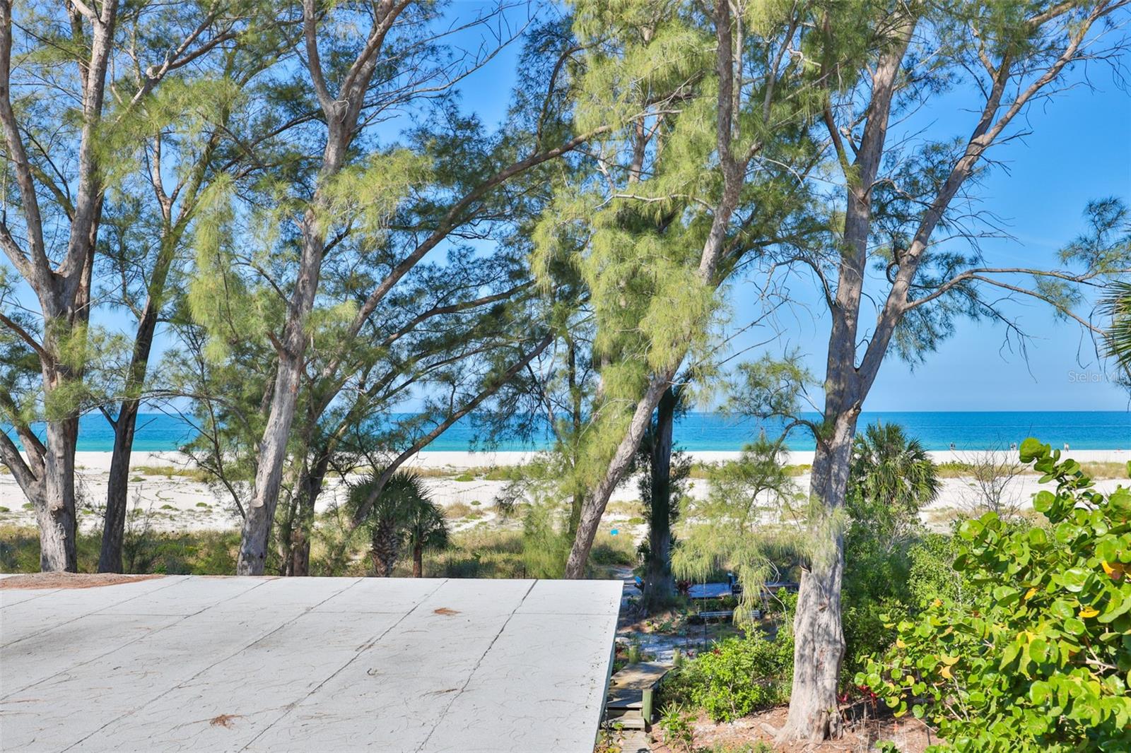 Image 8 of 41 For 10220 Gulf Boulevard 1