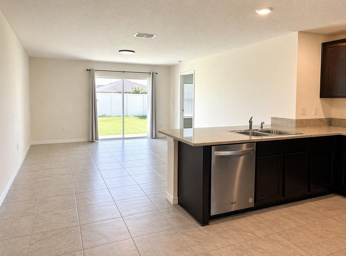 Image 4 of 8 For 16511 Mosaic Oar Drive