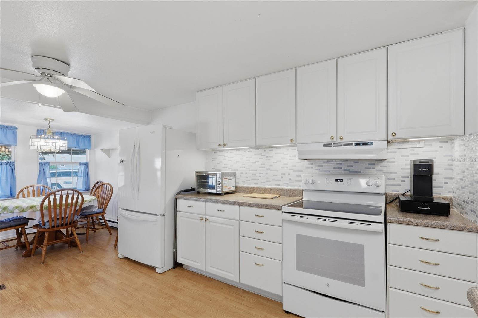 Image 11 of 31 For 5246 Amanda Street