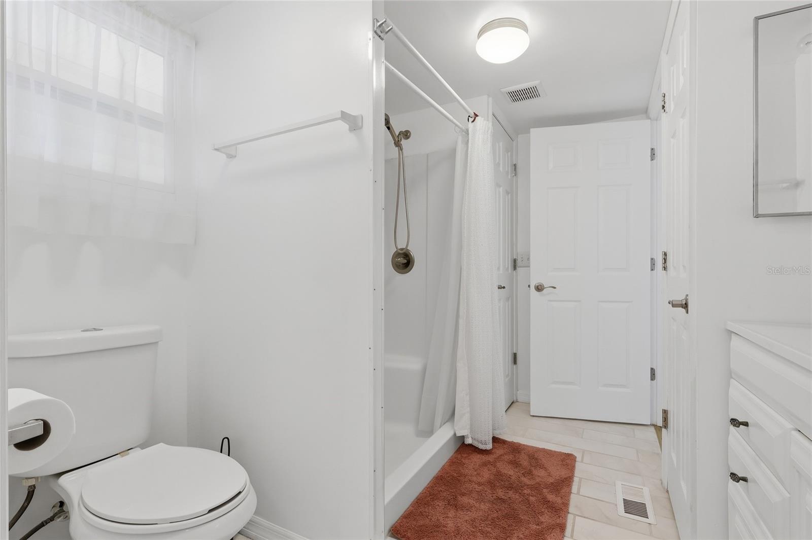 Image 24 of 31 For 5246 Amanda Street