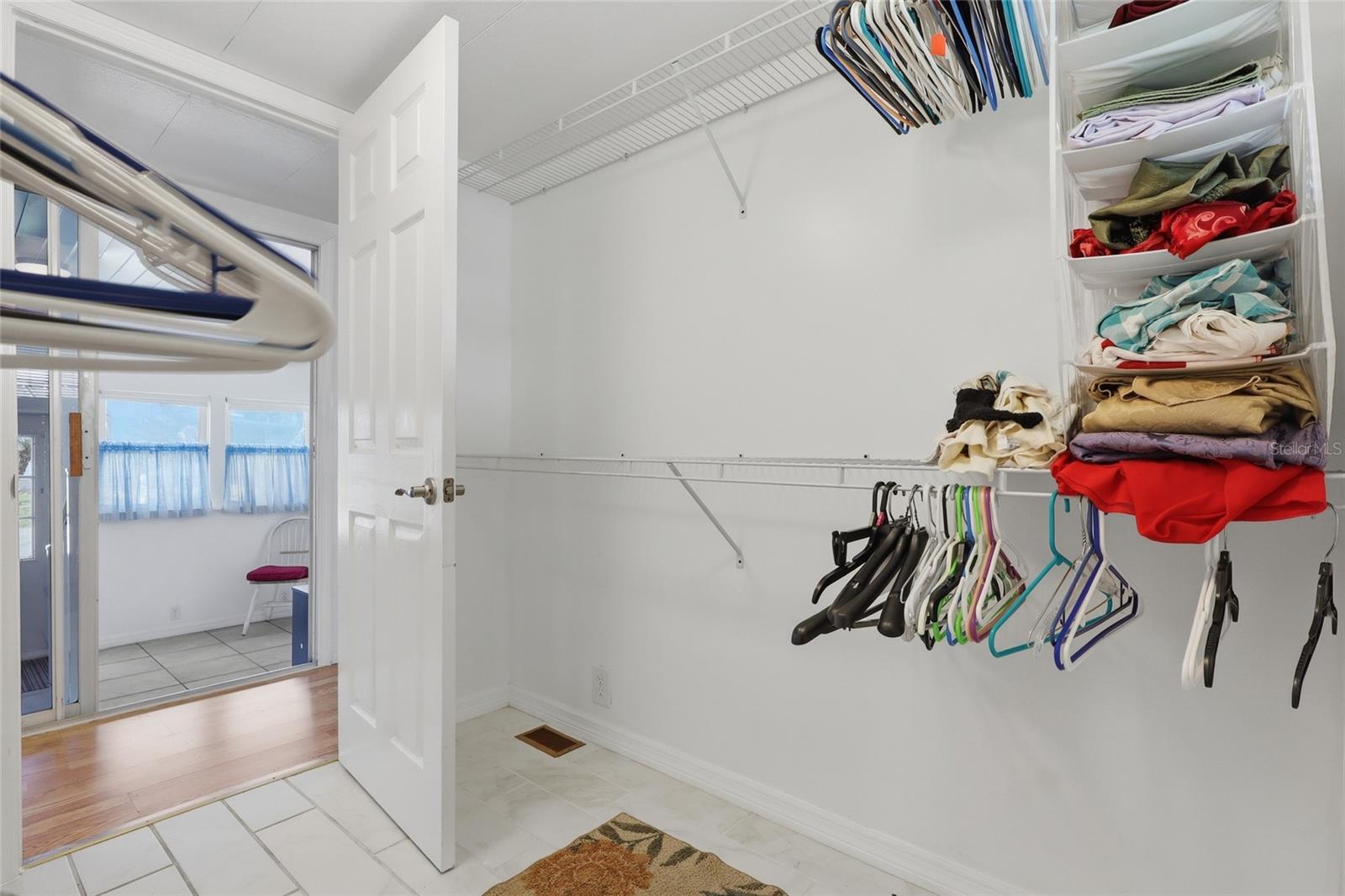 Image 27 of 31 For 5246 Amanda Street