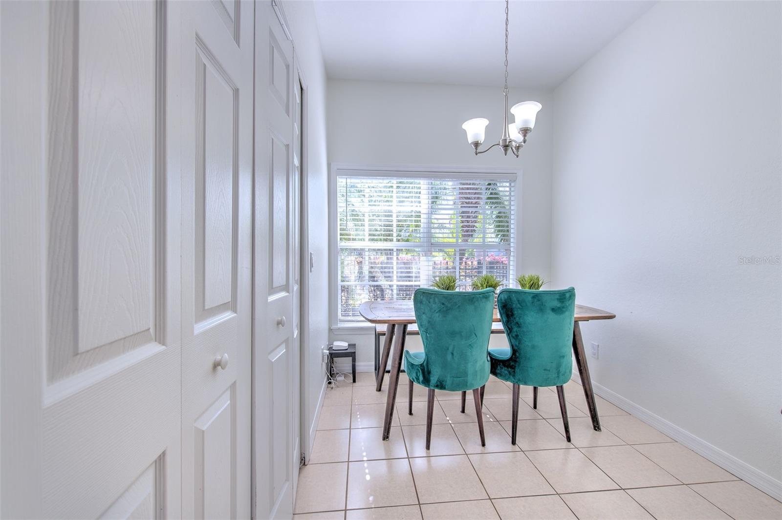 Image 14 of 39 For 11094 Winter Crest Drive