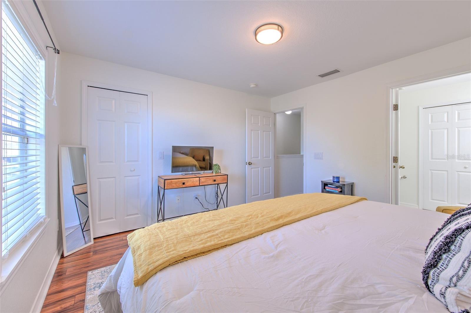 Image 20 of 39 For 11094 Winter Crest Drive