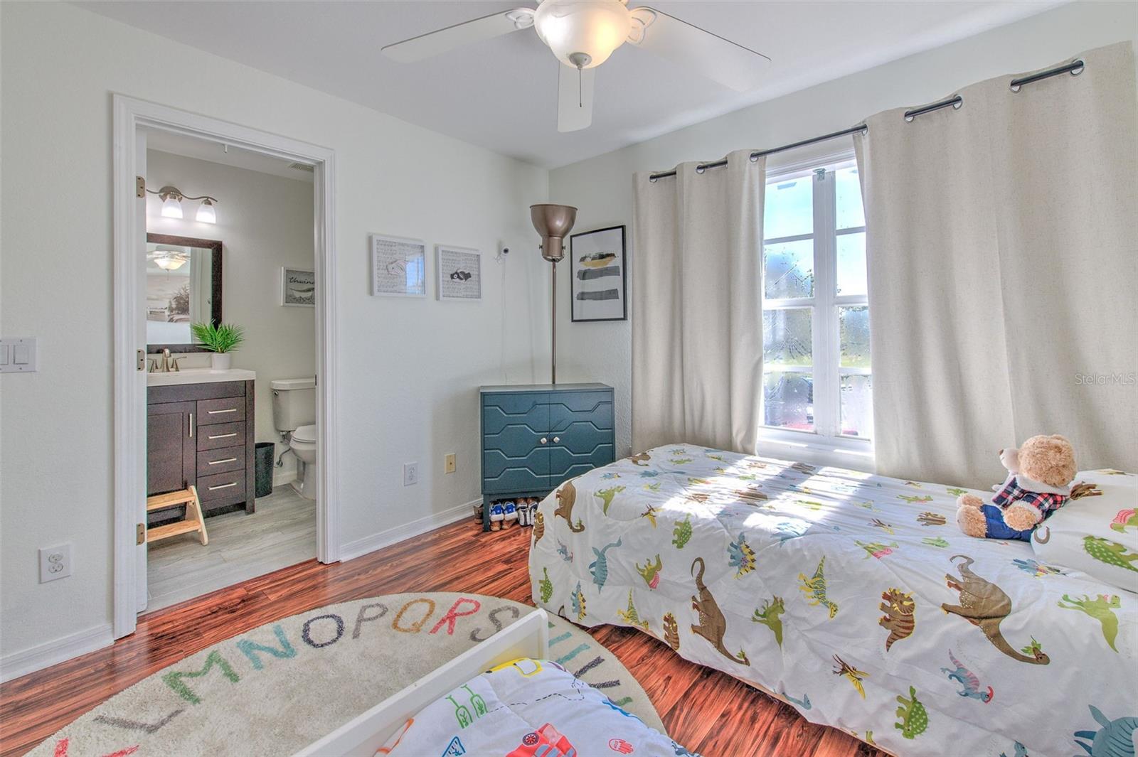 Image 25 of 39 For 11094 Winter Crest Drive