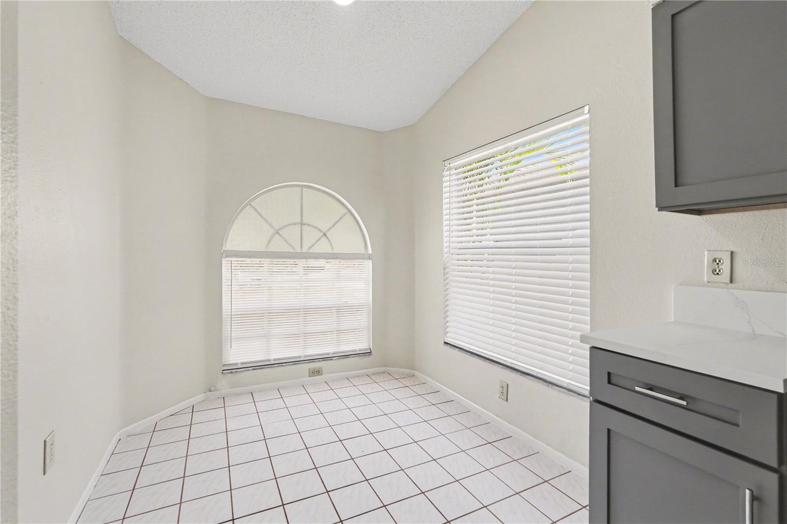 Image 10 of 16 For 13618 Laraway Drive