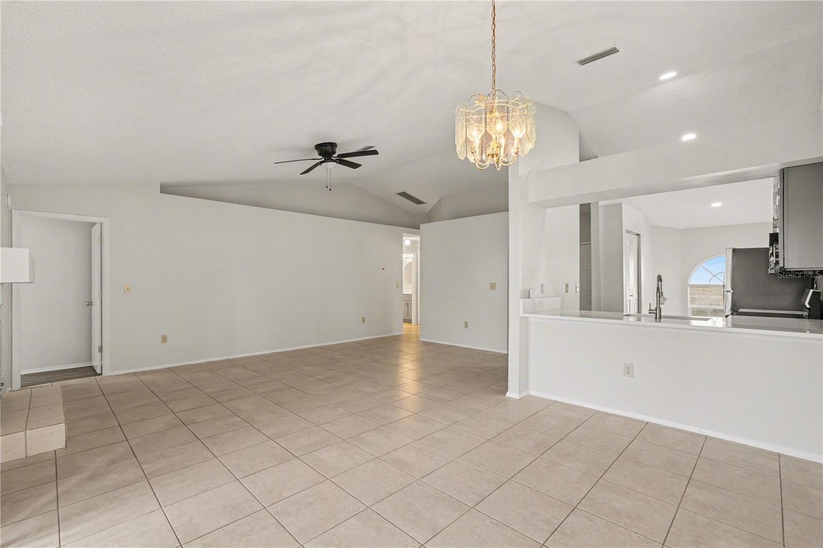 Image 7 of 16 For 13618 Laraway Drive