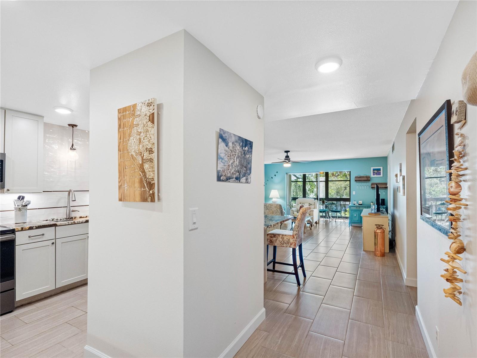 Image 3 of 31 For 11485 Oakhurst Road 312