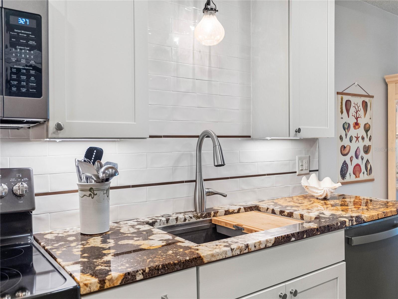 Image 7 of 31 For 11485 Oakhurst Road 312