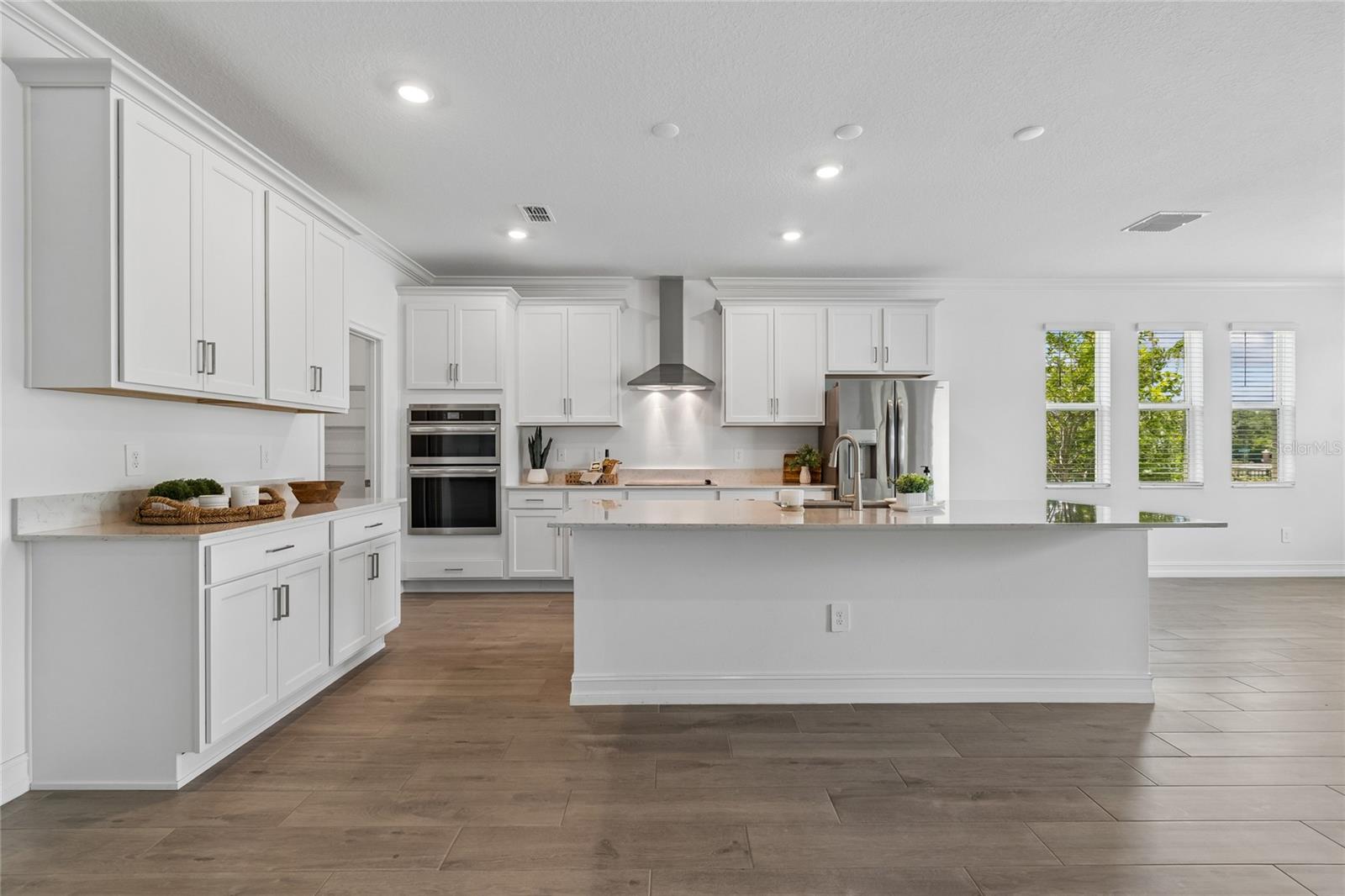 Image 10 of 53 For 18238 Pearl View Place