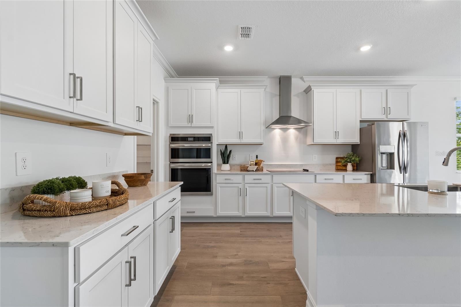 Image 11 of 53 For 18238 Pearl View Place