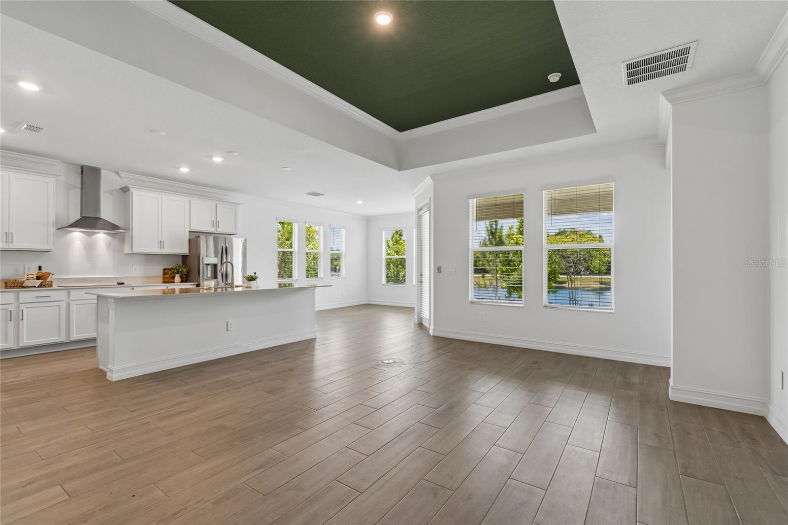 Image 8 of 53 For 18238 Pearl View Place