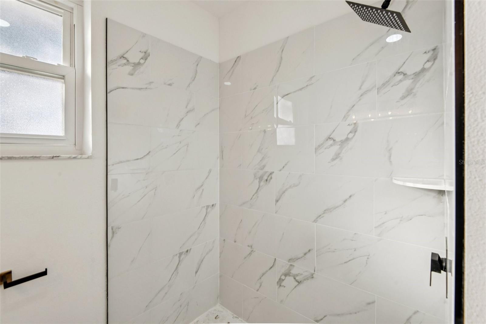 Image 15 of 25 For 410 Virginia Avenue