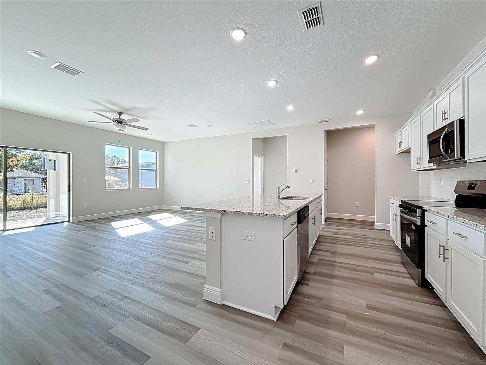 Image 17 of 46 For 2850 Escambia Circle