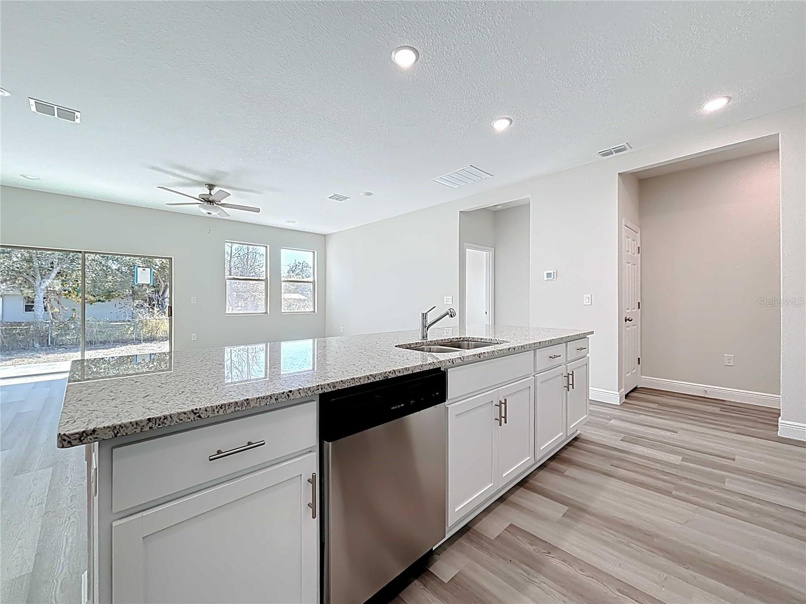 Image 18 of 46 For 2850 Escambia Circle