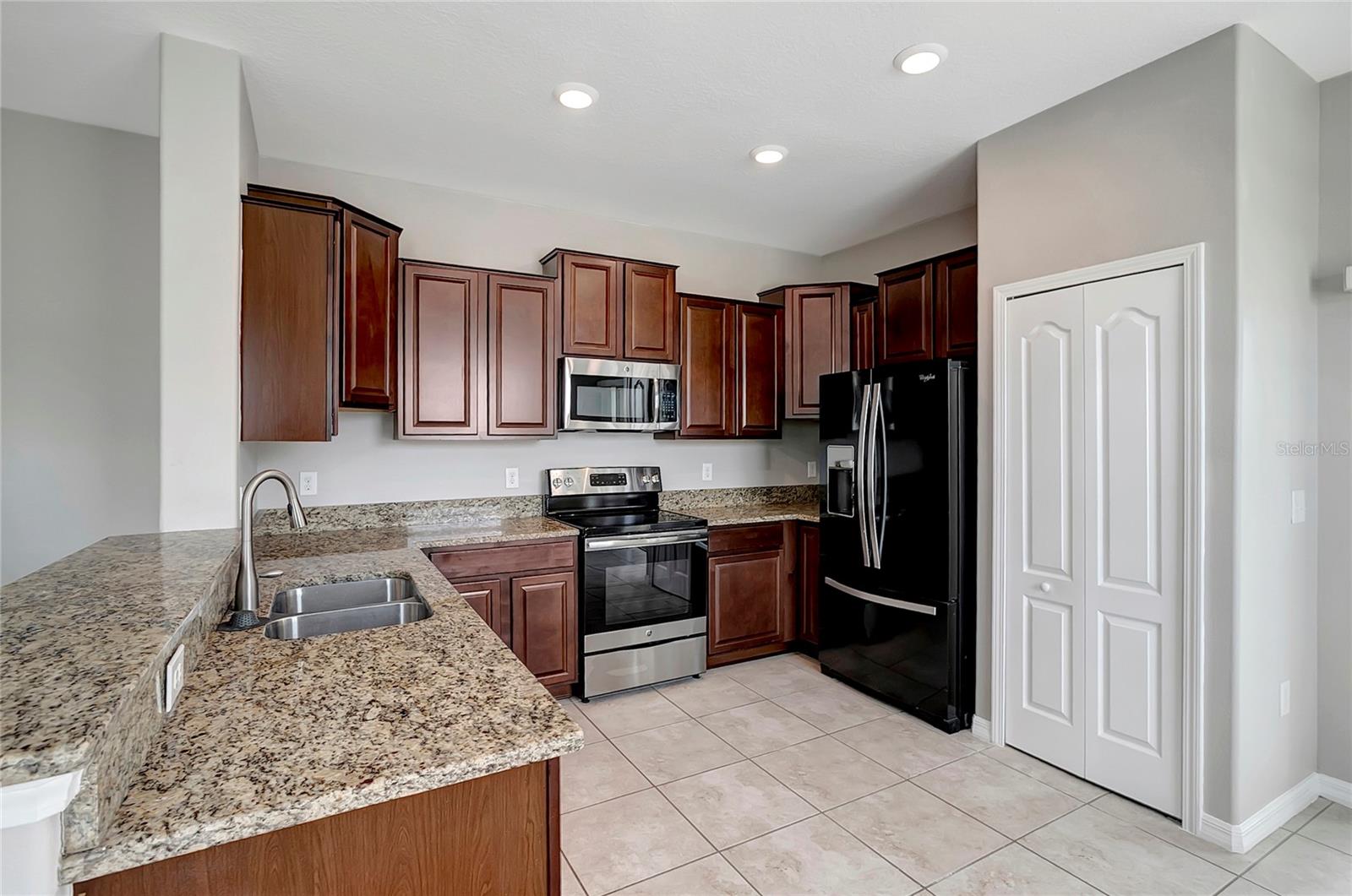 Image 12 of 46 For 2227 Golden Falcon Drive