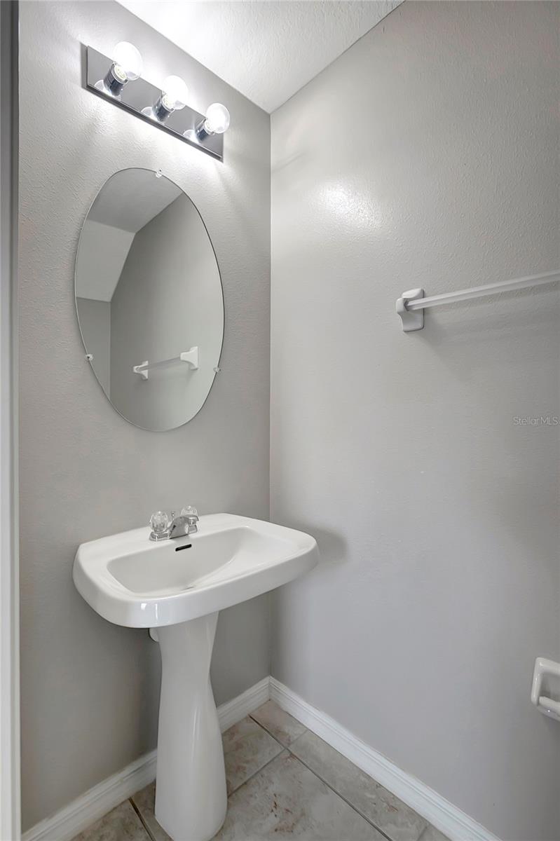 Image 18 of 46 For 2227 Golden Falcon Drive
