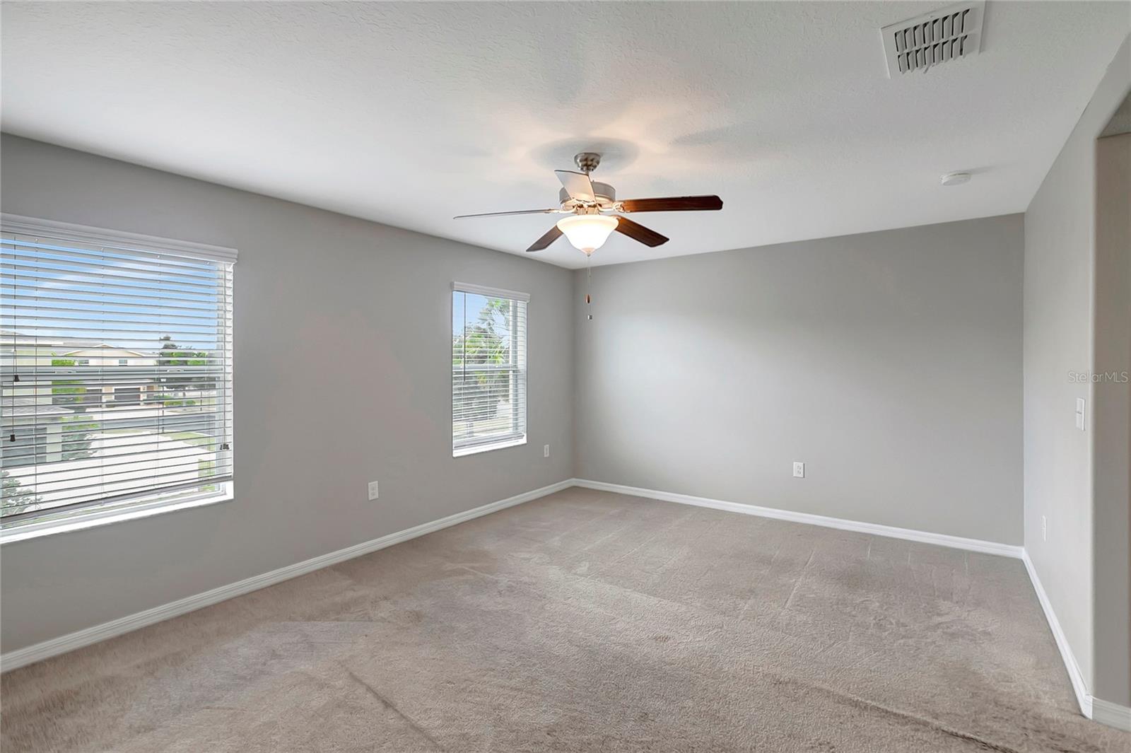 Image 27 of 46 For 2227 Golden Falcon Drive