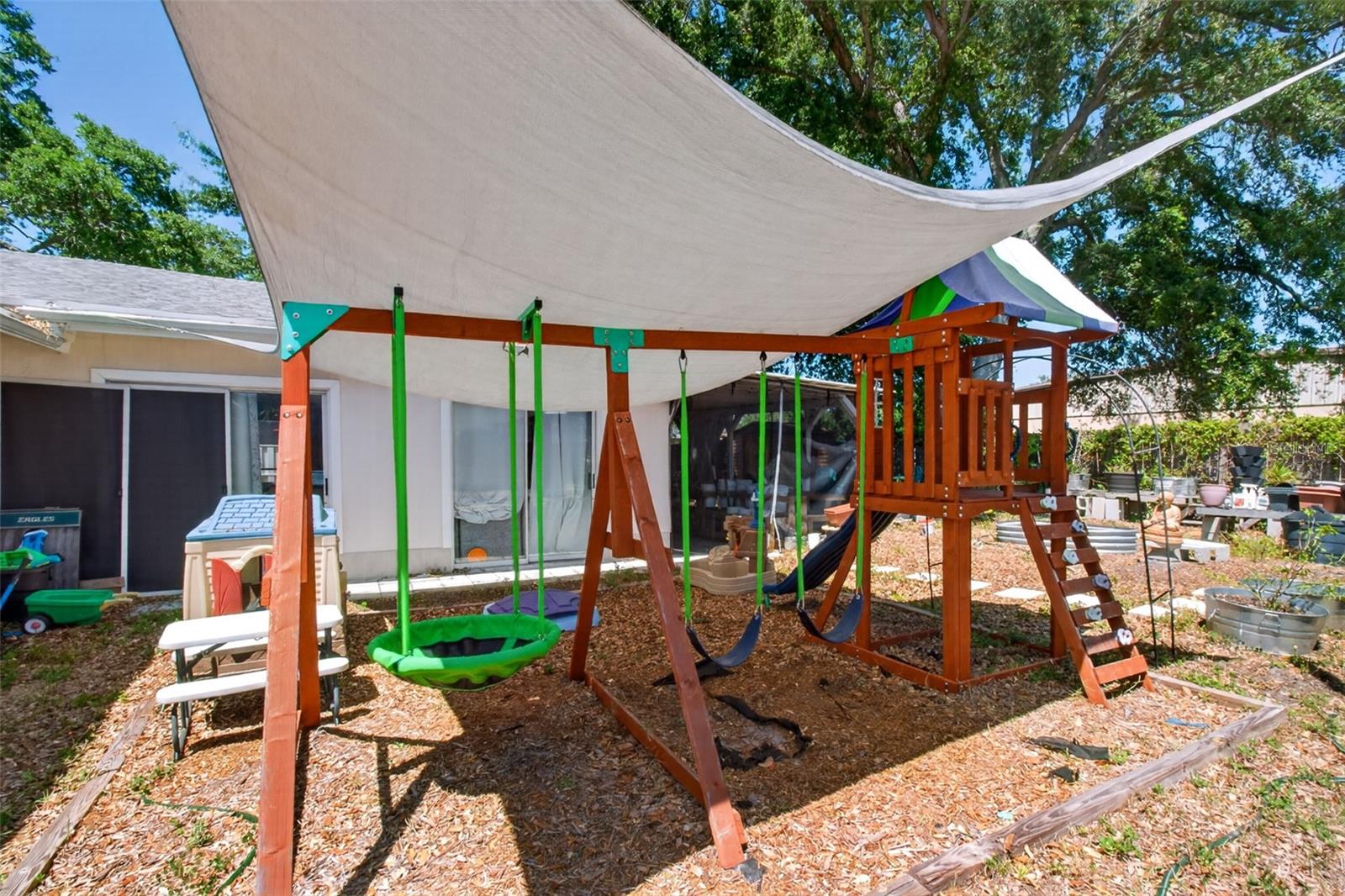 Image 36 of 44 For 2071 59th Street N