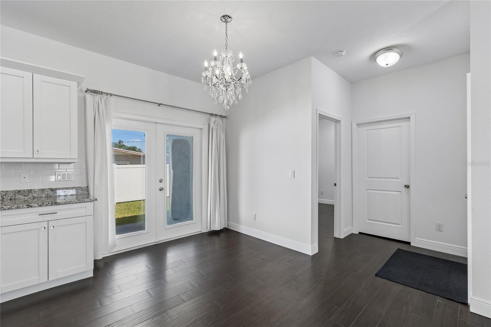 Image 21 of 25 For 5803 Fremont Avenue